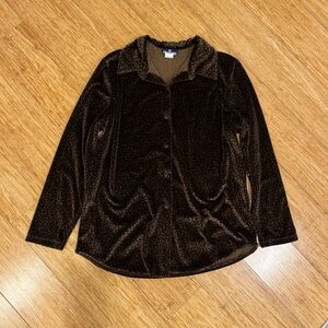 Vintage Solutions Casualwear velour cheetah print button down blouse